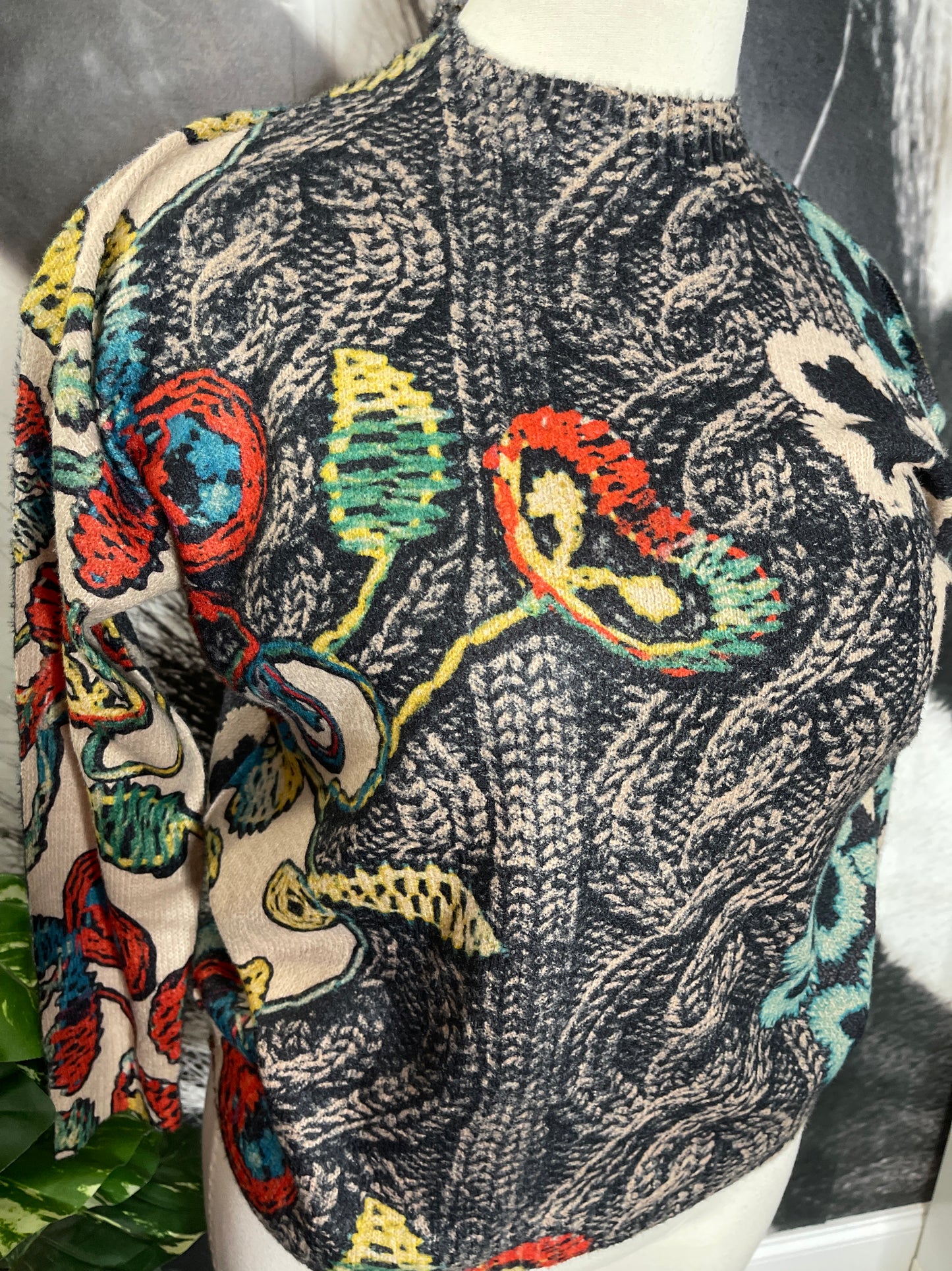 Women'S Long Sleeve Sweater with Colorful Floral Print