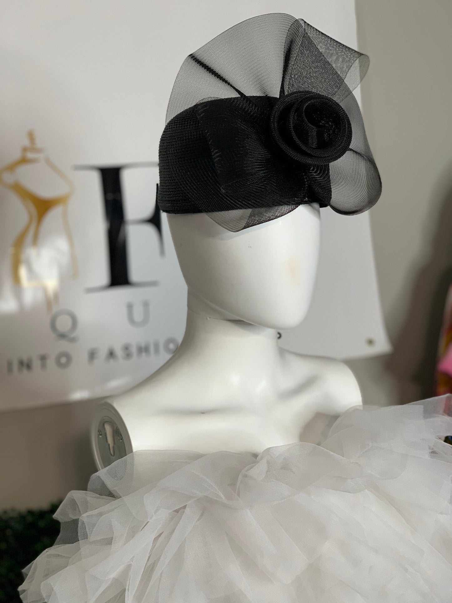 Simply Black Lovely Evening Hat