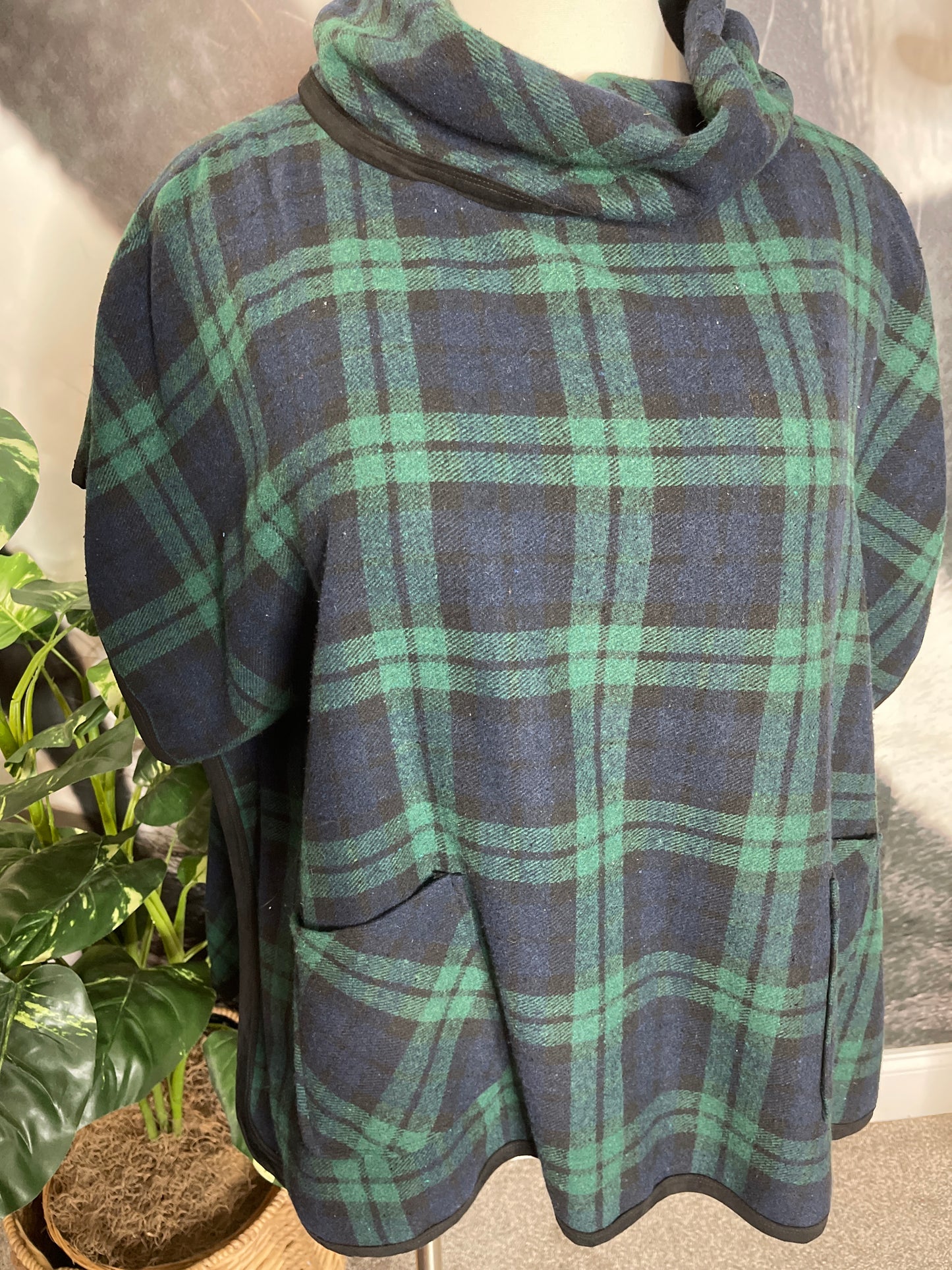 Kori America Blu/Grn Plaid Poncho
