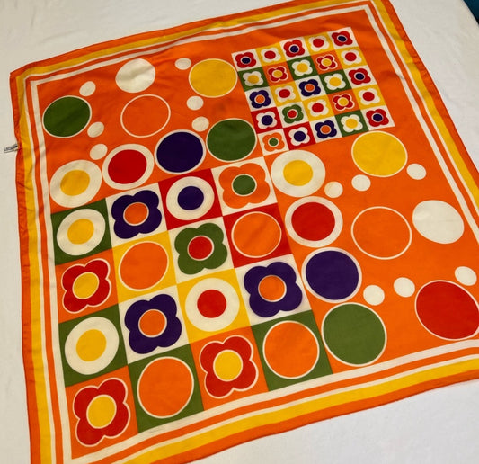 FUNtastic Vntg. Scarf