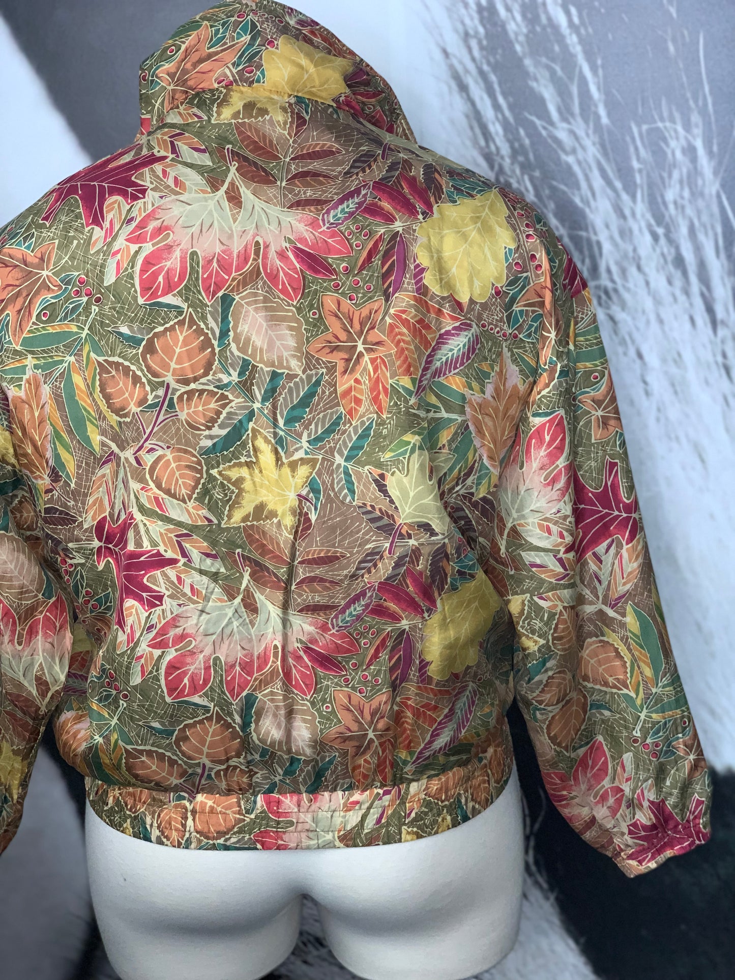 Vntg. Multicolor & Floral Silk Bomber Jacket