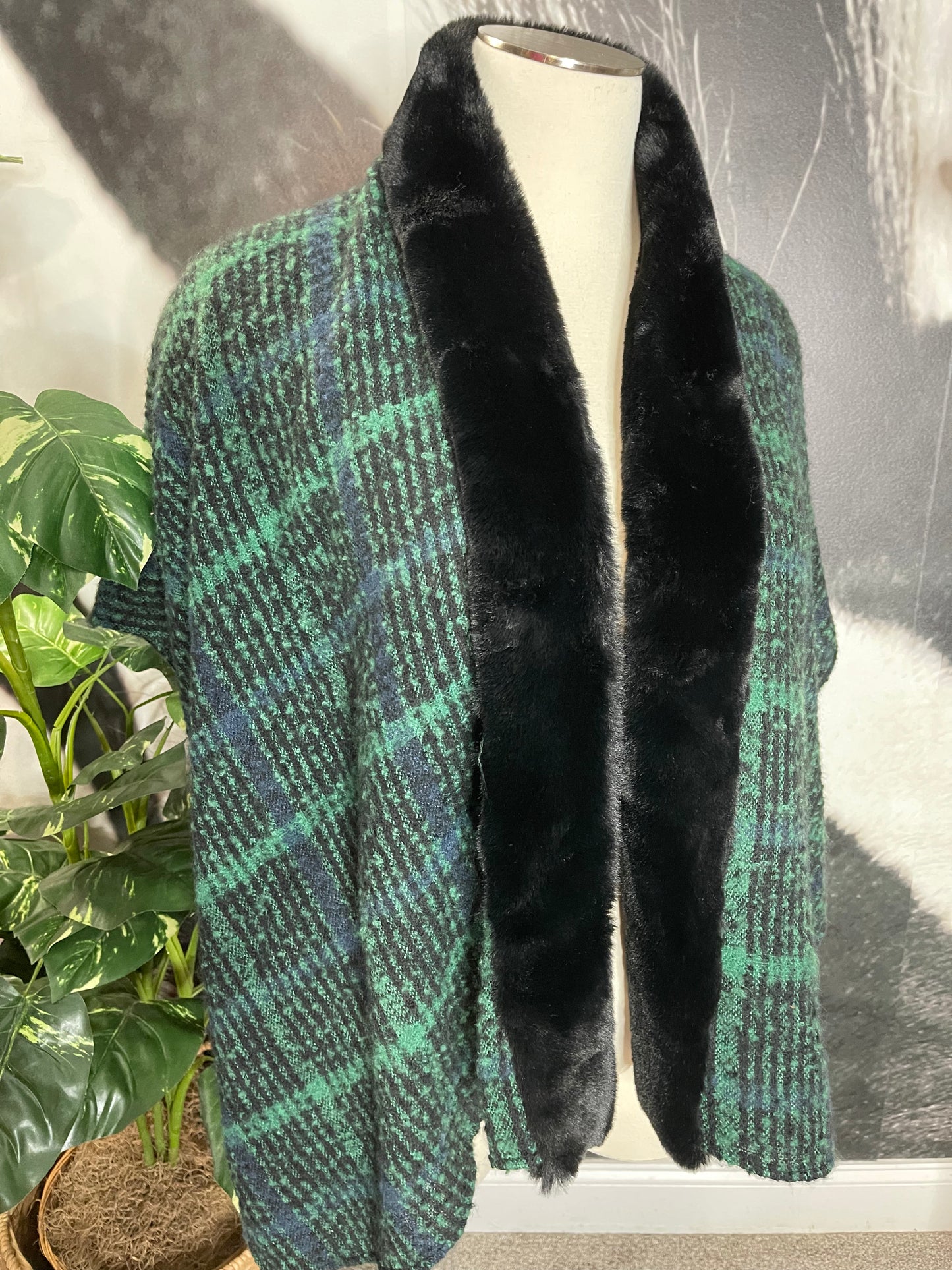 Faux Fur Plaid Shaw NWT