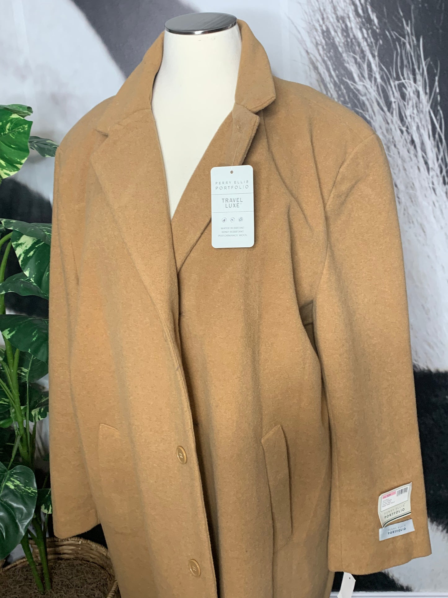 NWT. Perry Ellis Trench Coat Jacket