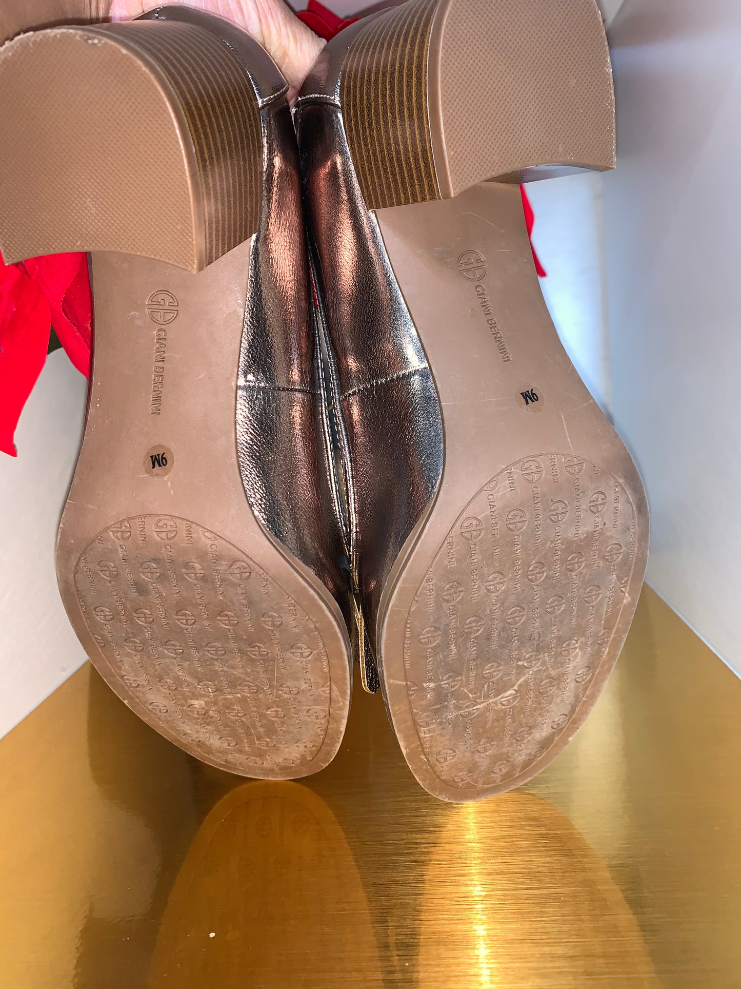 Giani Bernini Loafer Pump (Gold)