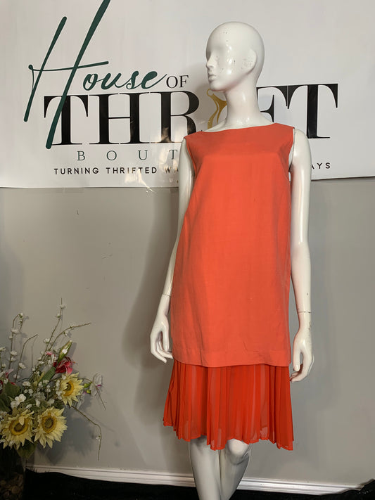 D. Von Fitsenbirge Pleated Hem Shift Dress