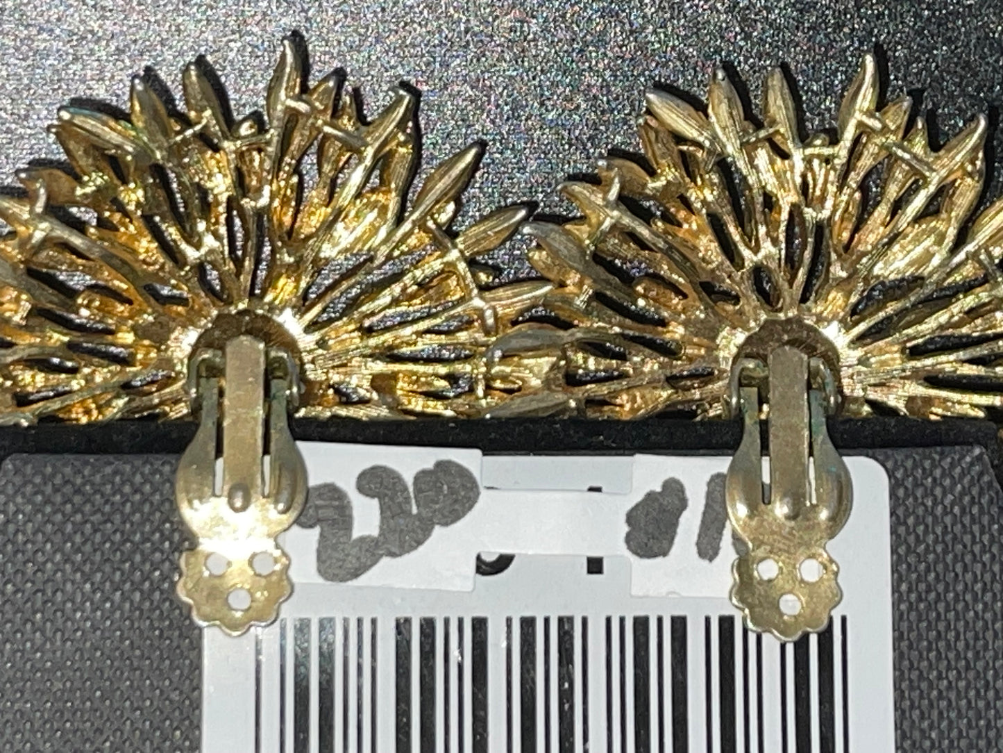 Vntg. Clip On Star Earrings
