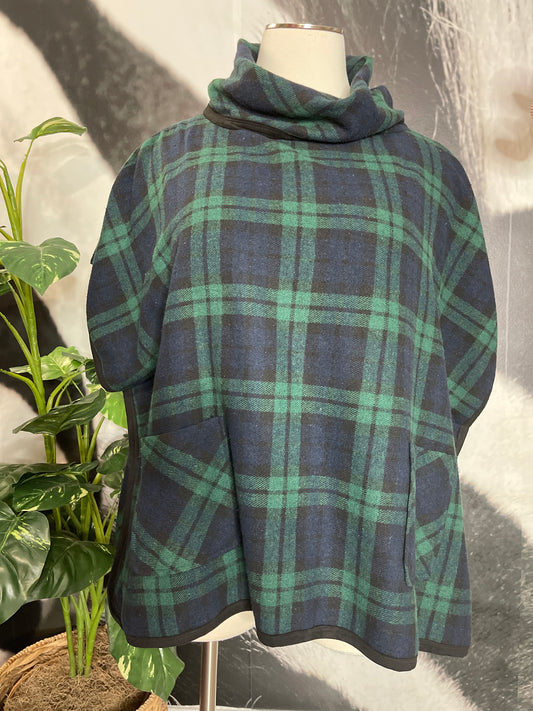 Kori America Blu/Grn Plaid Poncho