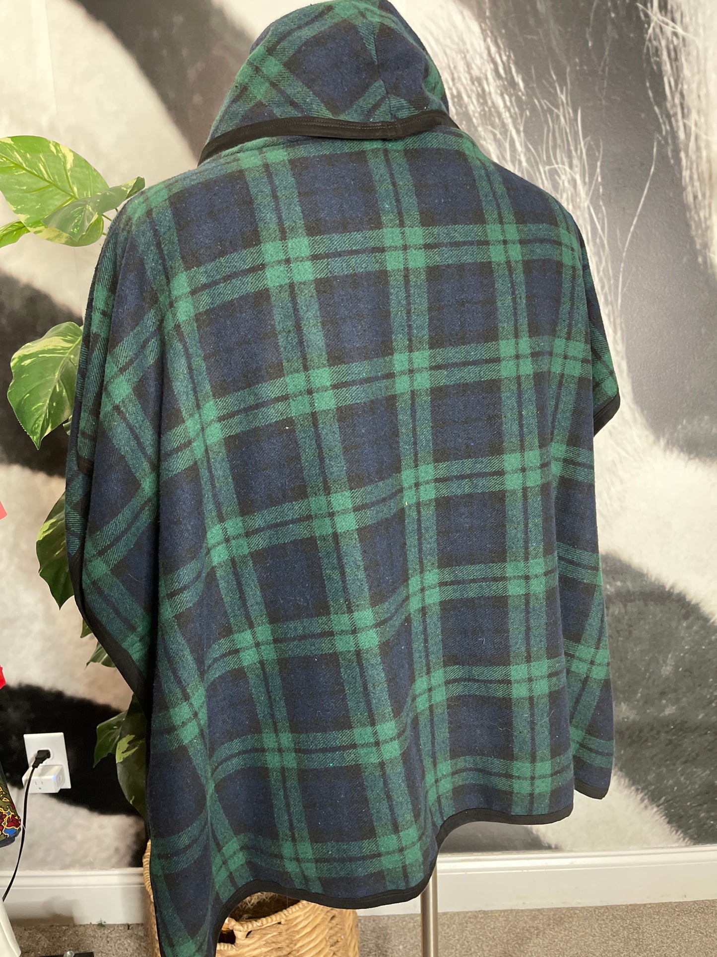 Kori America Blu/Grn Plaid Poncho