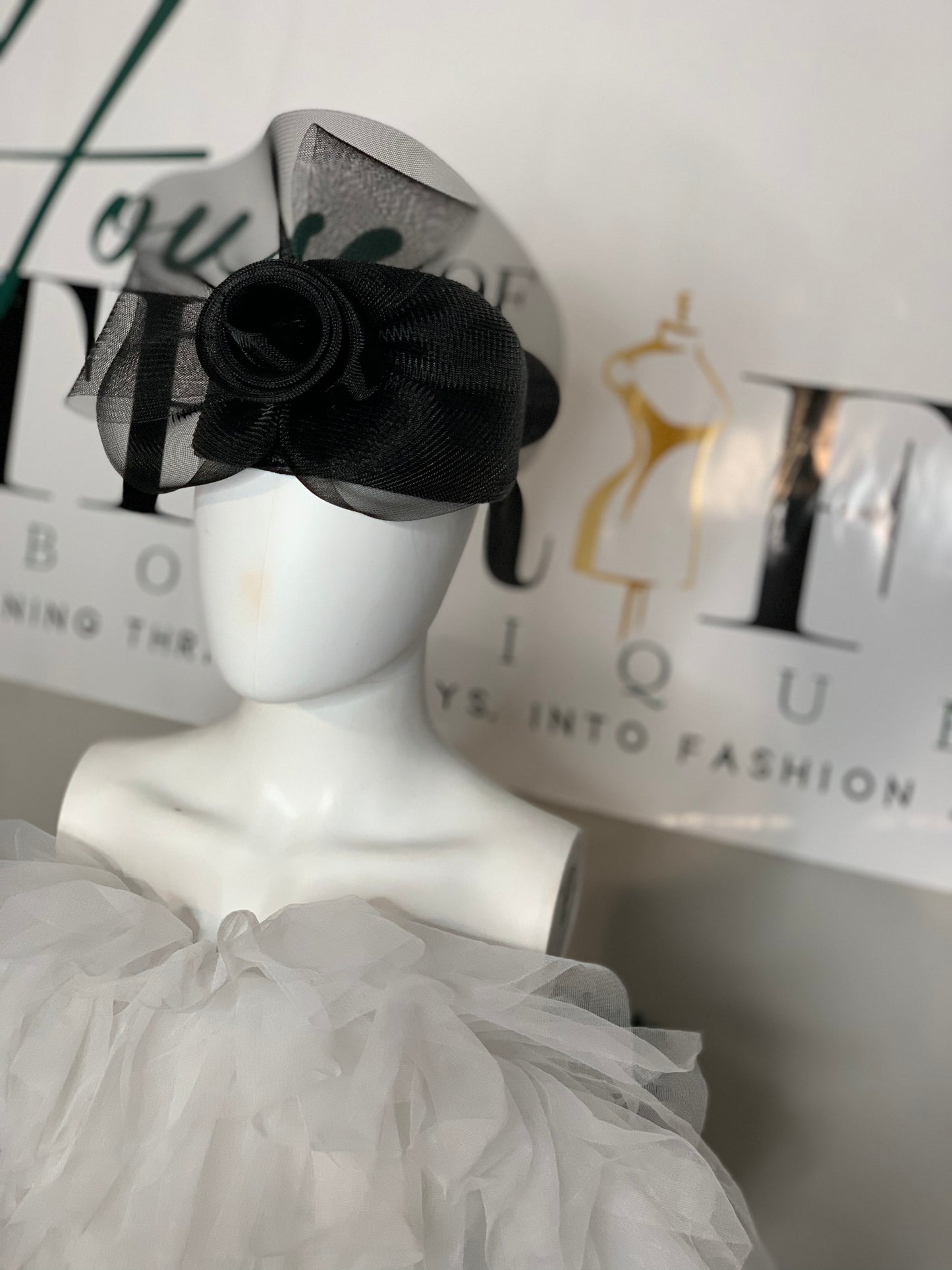 Simply Black Lovely Evening Hat