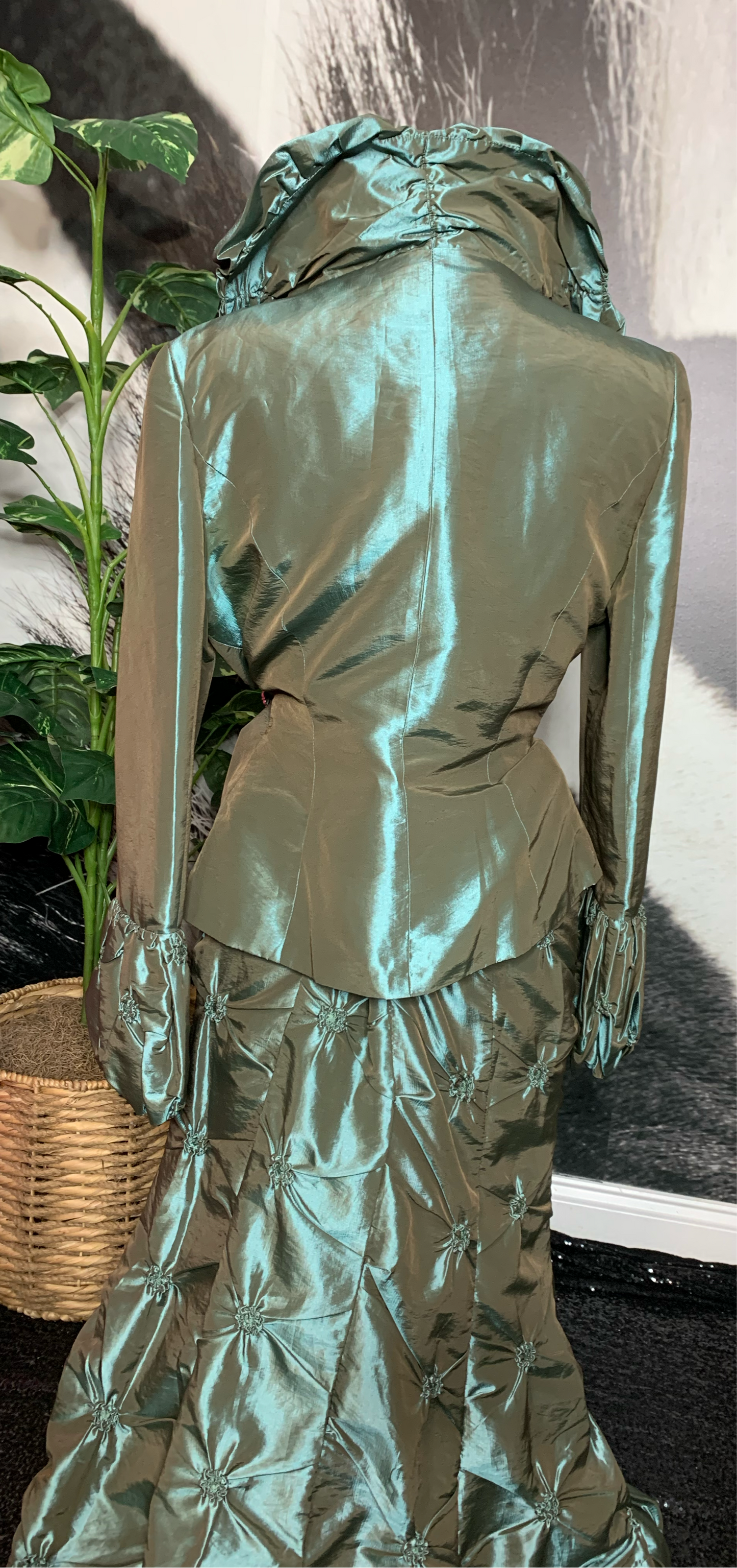 Elegant Party Dress Nubiano Ruffle Dress with Jacket