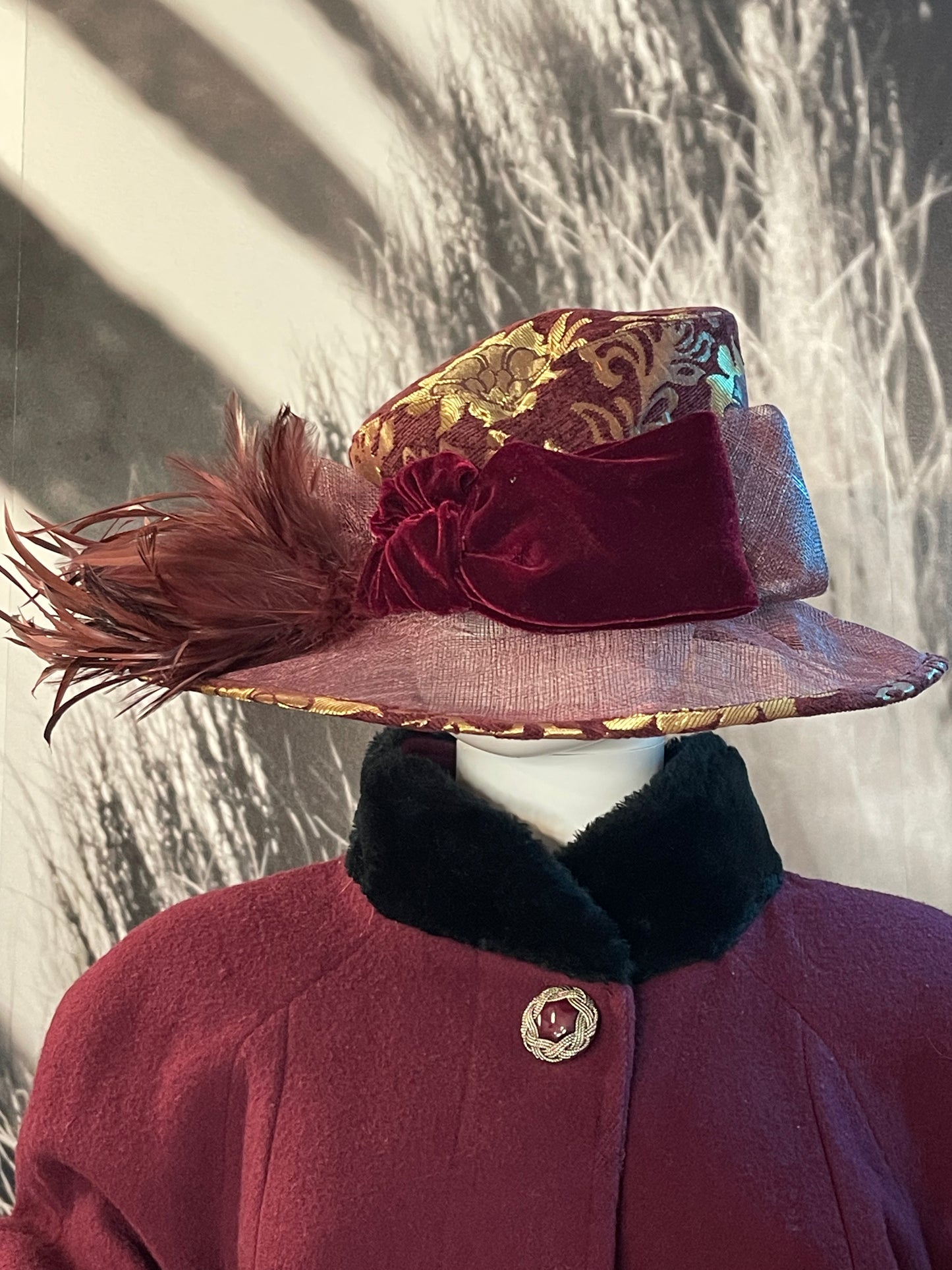 NWT Vntg. Place Suit Deluxe Hat