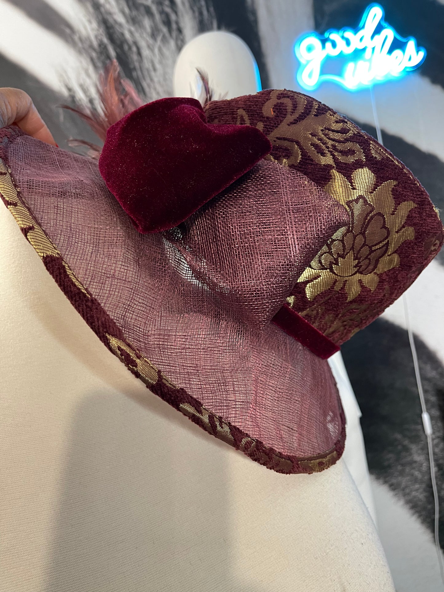 NWT Vntg. Place Suit Deluxe Hat