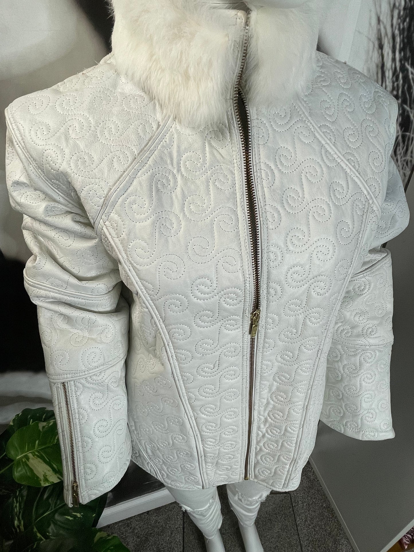 Che Bella white leather jacket